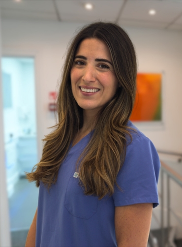 Ms Harriet Greenlees Greenlees BSc Dental Hygiene and Therapy